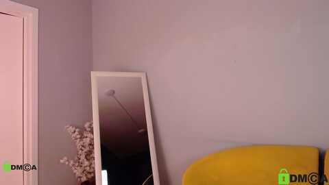 missshymira @ myfreecams on 20231112