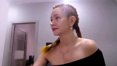 Media: xeniamilf Myfreecams Invalid Date