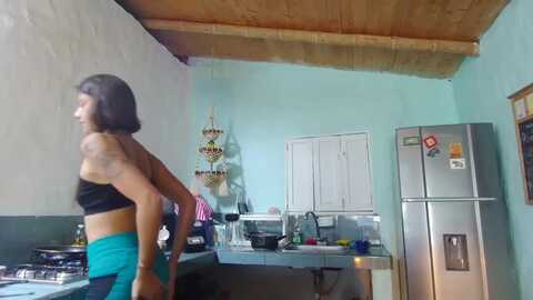 tatitantra @ myfreecams on 20231115