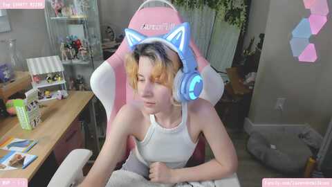 komobear @ myfreecams on 20231116