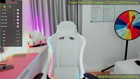 Media: queen_bea_ Myfreecams Invalid Date