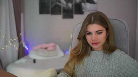Media: rileyreid_18 Myfreecams Invalid Date