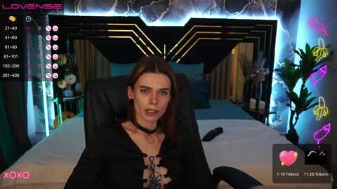 serenamills @ myfreecams on 20231117