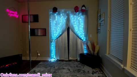 mandi_minx @ myfreecams on 20231118
