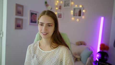 Media: naomi_woods18 Myfreecams Invalid Date