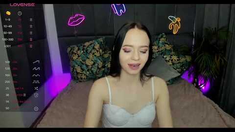 royallilyyy @ myfreecams on 20231118
