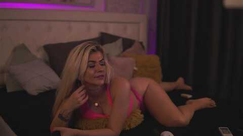 Media: adelynchase Myfreecams Invalid Date