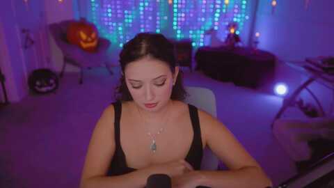 maevemystery @ myfreecams on 20231119