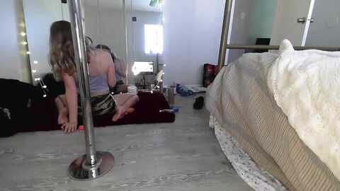 bbyalice18 @ myfreecams on 20231120