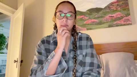 Media: dreamyriri Myfreecams Invalid Date