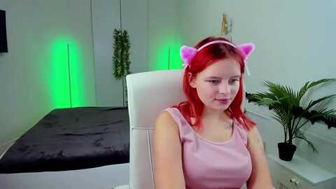 lizzypinky @ myfreecams on 20231120