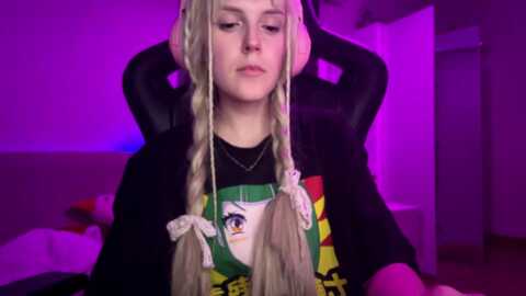 crybabykys @ myfreecams on 20231122