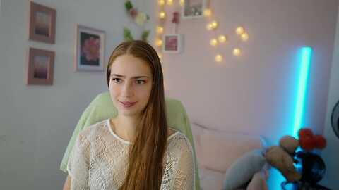 Media: naomi_woods18 Myfreecams Invalid Date