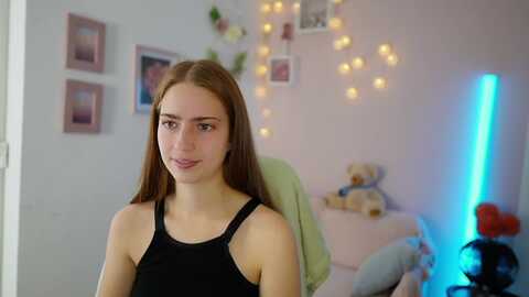 Media: naomi_woods18 Myfreecams Invalid Date
