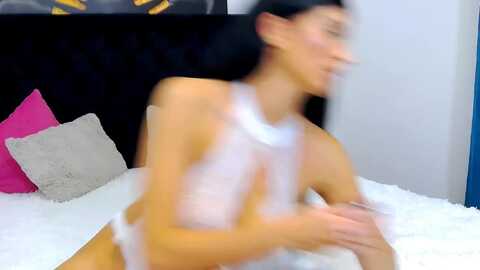 mayasin3 @ myfreecams on 20231124