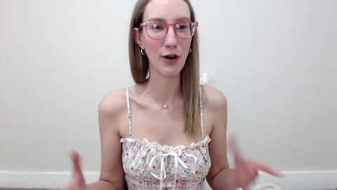 Media: strwberrymoon Myfreecams Invalid Date