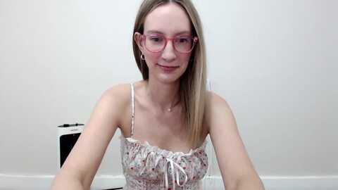 Media: strwberrymoon Myfreecams Invalid Date