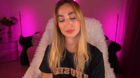 Media: lia__angel Myfreecams Invalid Date