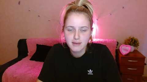 Media: alleiko Myfreecams Invalid Date