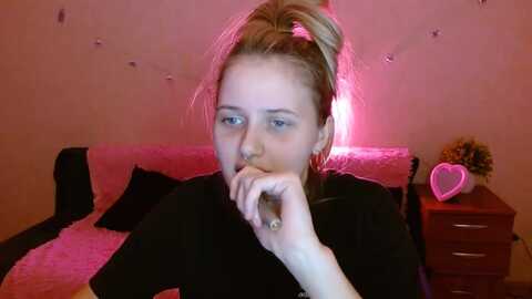 Media: alleiko Myfreecams Invalid Date