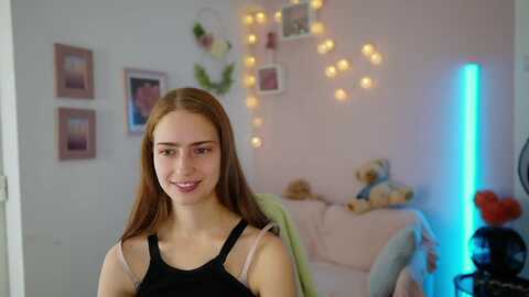 Media: naomi_woods18 Myfreecams Invalid Date