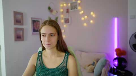 Media: naomi_woods18 Myfreecams Invalid Date