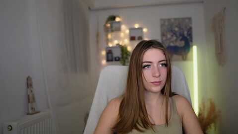 Media: tina_nappi18 Myfreecams Invalid Date
