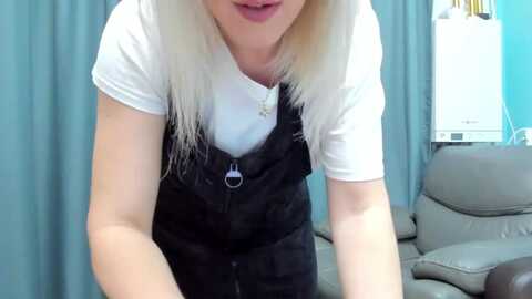 Media: sweetdelia_ Myfreecams Invalid Date