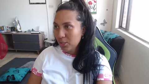 gaby_blue @ myfreecams on 20231201