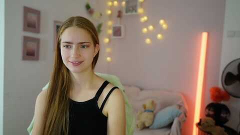 Media: naomi_woods18 Myfreecams Invalid Date