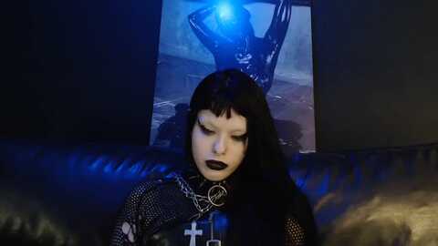 xioux @ myfreecams on 20231201