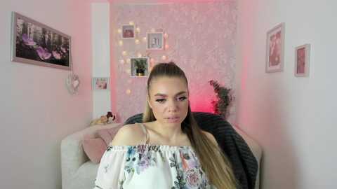 karla_kush18 @ myfreecams on 20231202