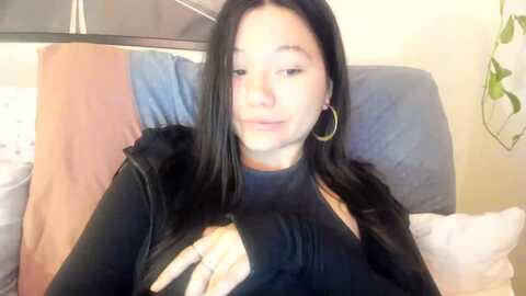 imava @ myfreecams on 20231203