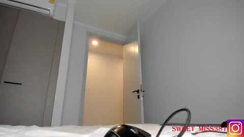 Media: soficlimbing Myfreecams Invalid Date