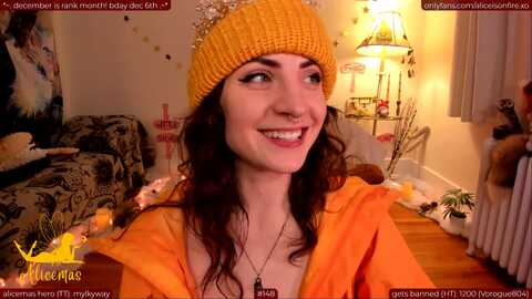 Media: aliceisonfire Myfreecams Invalid Date