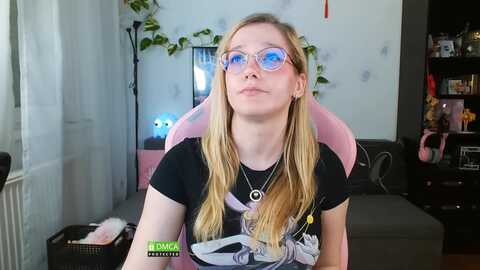 Media: monicmoon18 Myfreecams Invalid Date