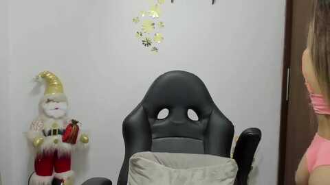 emmascoott @ myfreecams on 20231207
