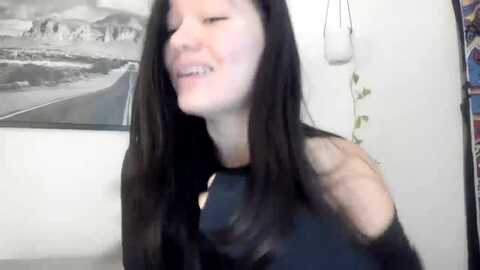imava @ myfreecams on 20231208