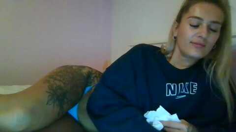 cleo_starr444 @ myfreecams on 20231212