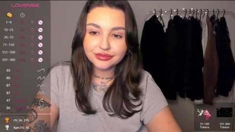 elenv21 @ myfreecams on 20231212