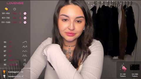 elenv21 @ myfreecams on 20231213