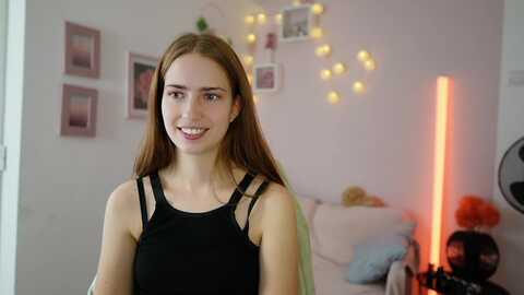 Media: naomi_woods18 Myfreecams Invalid Date