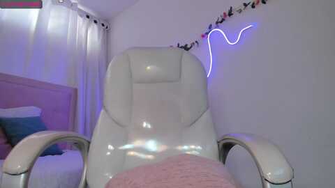 Media: roosaliiaaa1 Myfreecams Invalid Date