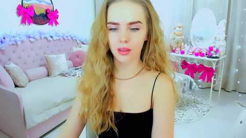 Media: showmetheway Myfreecams Invalid Date