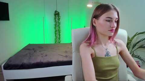 summerdiana @ myfreecams on 20231217