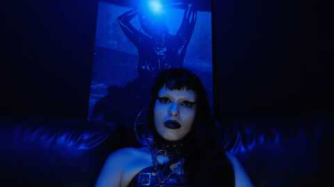 xioux @ myfreecams on 20231217