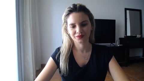 woww_ @ myfreecams on 20231218