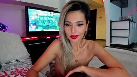 horny4santa @ myfreecams on 20231219
