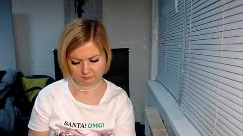 milli_mila @ myfreecams on 20231220