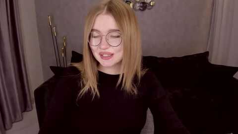 Media: violarose Myfreecams Invalid Date